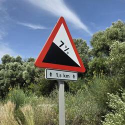 Yikes! Steep grade 🚴‍♀️.