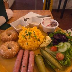 Massive Breakfast at Gossip Cafe