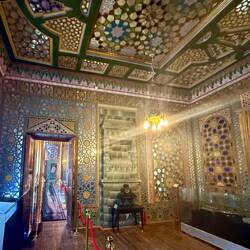 Mirrored room
