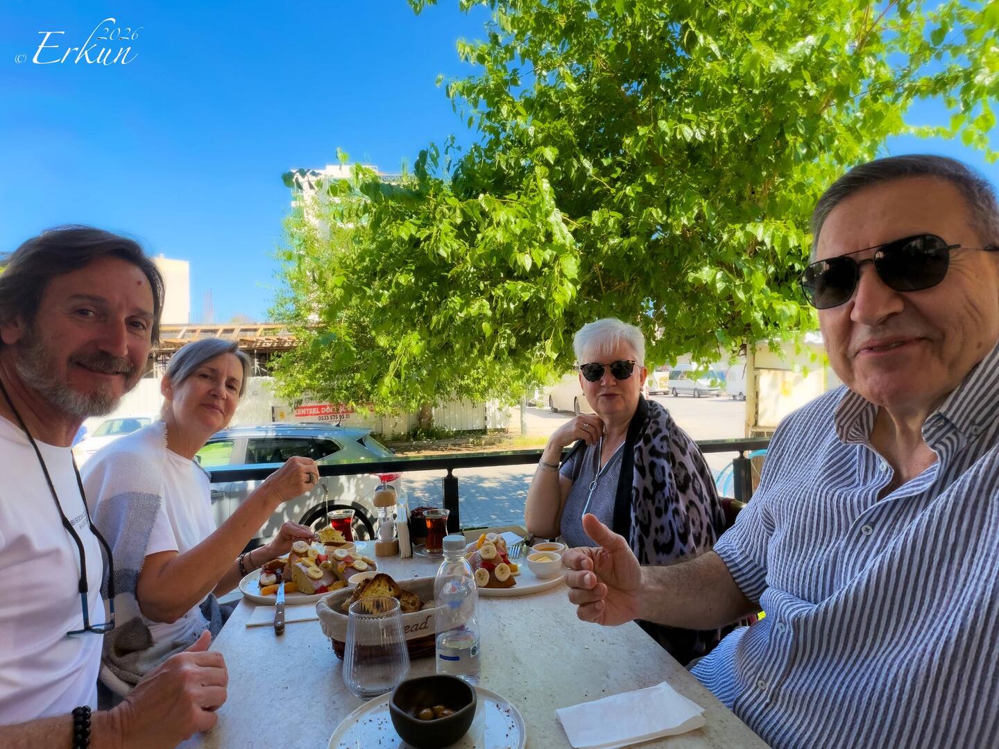 Breakfast at Francala ... with Aylin & Murat — Bostanlı, İzmir.
