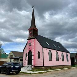 Diese Kirche wurde komplett umgebaut und kann auf Airbnb gemietet werden. 😇🙏🏻