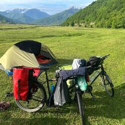 Bivouac paisible dans la vallée