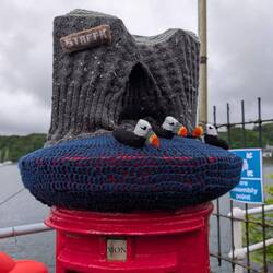 Knitted Cave of Fingal on Staffa island and puffins! This must be a national sport!