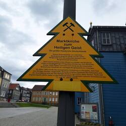 Infos zur Holzkirche