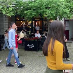 Abschlussfeier - Sie haben die Schuljahre erfolgreich beendet.