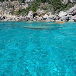 Glasklares Wasser