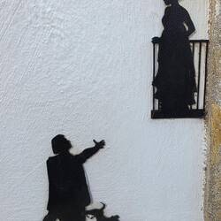 Close-up of the little black figures 😊.