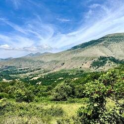 Un paysage à couper le souffle dans la descente. Difficile de ne pas s'arrêter pour faire des photos