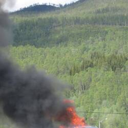 Eine ganze Stunde brannte das Auto bevor die Feuerwehr kam