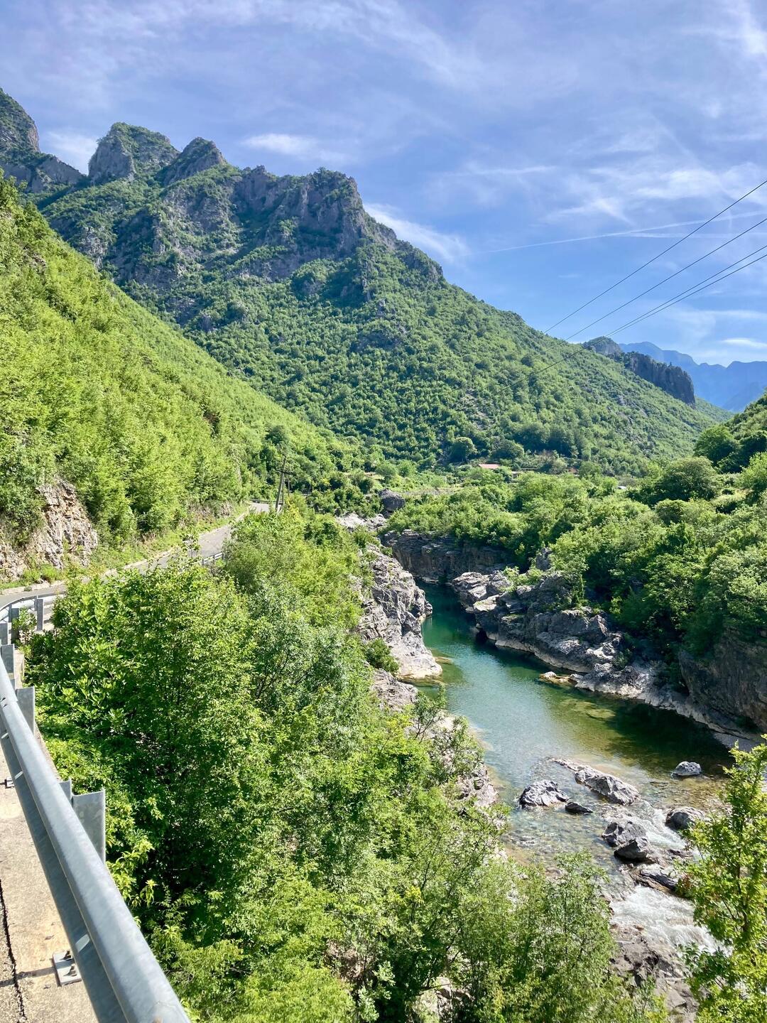 Theth liegt tief versteckt in der Bergwelt Albaniens
