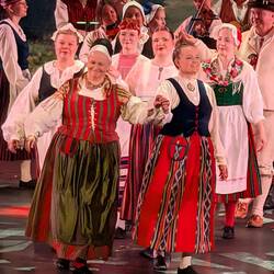 Back on board, the local people performed in the Princess theatre. What a good show.