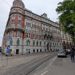 Spectacular buildings