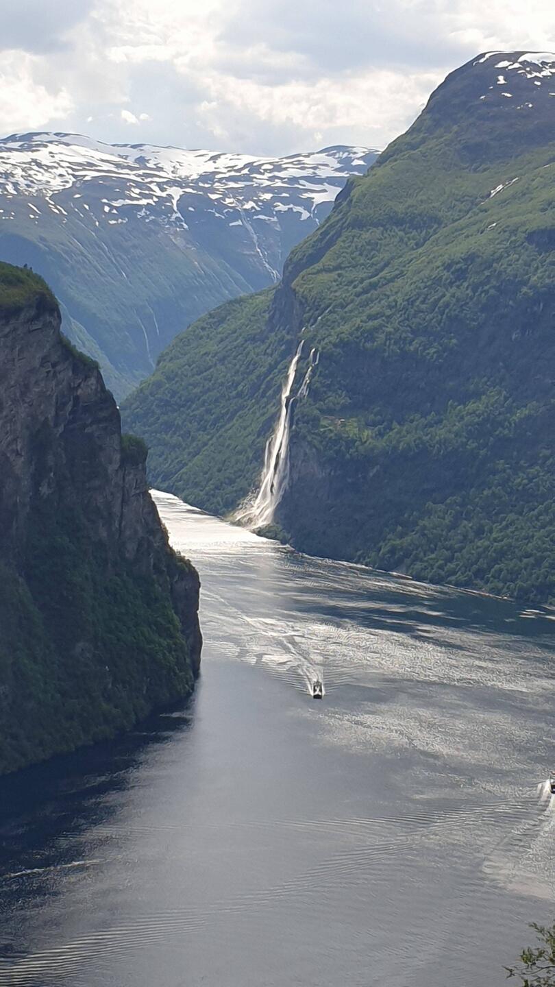 Una cascata davvero spettacolare..🤩