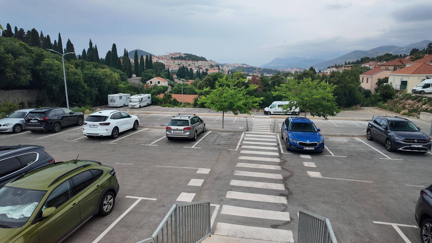 Neuer Parkplatz