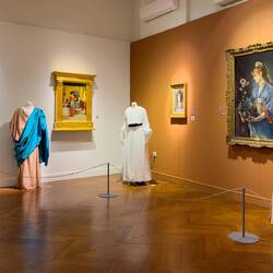 Roman-style gala dress; Reform-style dress; house dress @ Arkas Sanat Alsancak — İzmir, Türkiye.