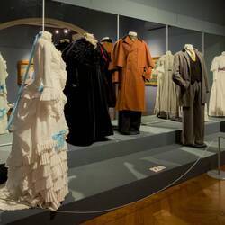 Late 19th & early 20th century outfits @ Arkas Sanat Alsancak — İzmir, Türkiye.