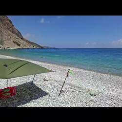 Vidéo-diaporama aux 3/4 de la vadrouille, on passe l'après-midi à Glyka Nera 😍