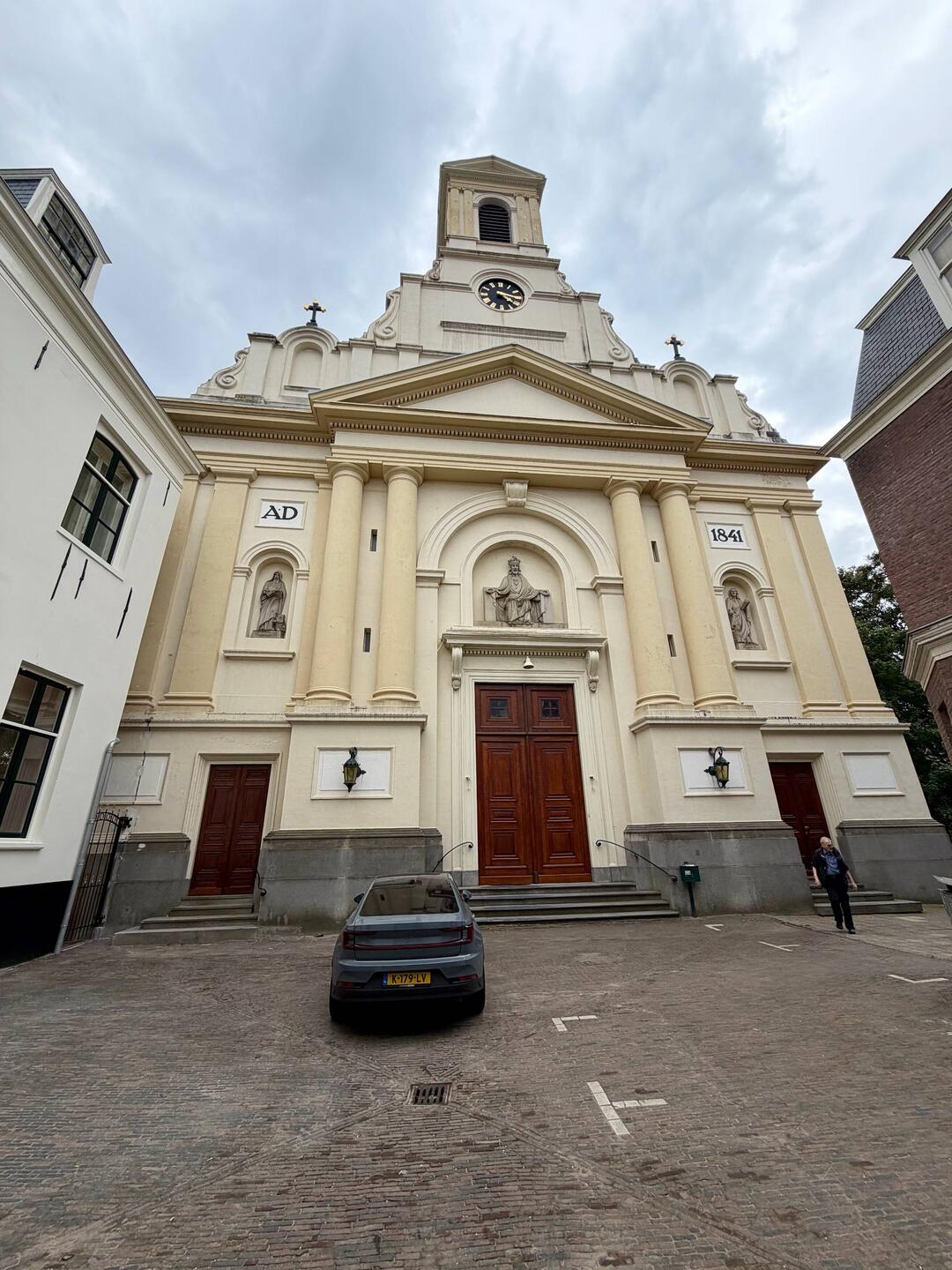 Die katholische Teresia van Avilakerk