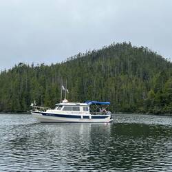 C-Traveler anchored in Lawall Inlet