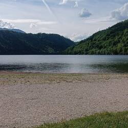 Lago du Levico hat Badetemperatur