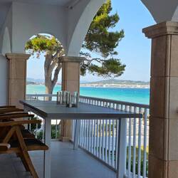 Wonderful ocean breezes, and shady terrace for most of the day.