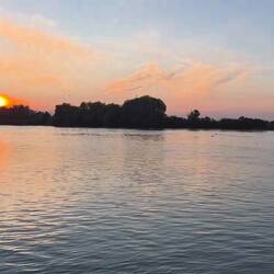 Wir sind im Donaudelta! Sonnenuntergang bei Crișan.