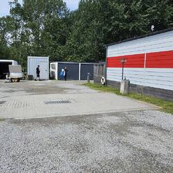 Großzügig angelegte V+E