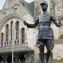 Monsieur le General de Gaulle