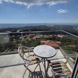 Blick von unserem Balkon aufs Meer