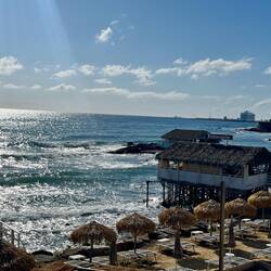 Soleil couchant sur le front de mer en allant chez Bernardo