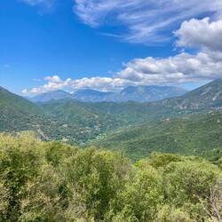 Eine endlose, nur wenig besiedelte Landschaft