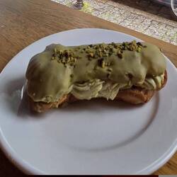 Pistachio eclair