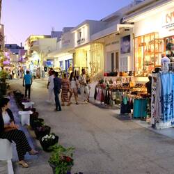 So many shops, restaurants, hotels!