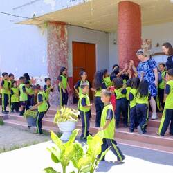 De basisschoolkinderen kwamen in hun pauze even kijken