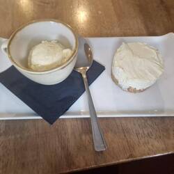 ...with lemon cheesecake and ice cream for desert 😋 Thank you Navigation!