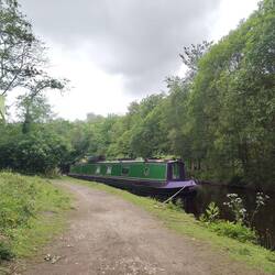 The towpath veered to the left, leaving us with a patch of grass at the stern to call our own