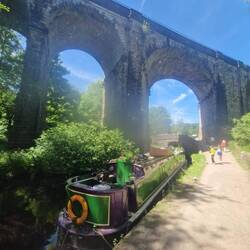 Temporarily moored to set the lock
