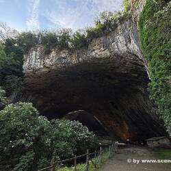 Devetashka Höhle