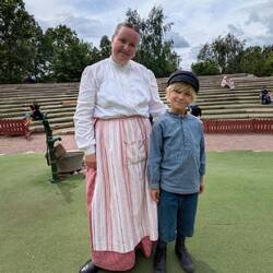 Michel mit Mutter Alma