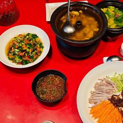 steam pot chicken 汽锅鸡