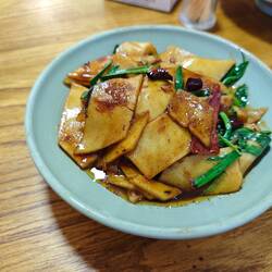 fried rice cakes 炒饵块