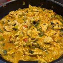Hähnchen-Curry-Pfanne