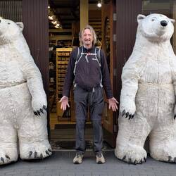 Laugarvigur; Polar Shop