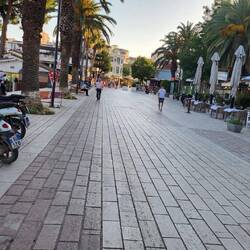 Strandpromenade in Sarande