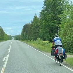 Vielleicht treffen wir den Radfahrer auch wieder am Nordkap?