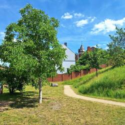 Der Park scheint ein Überbleibsel/Rückbau der LaGa 2018 zu sein