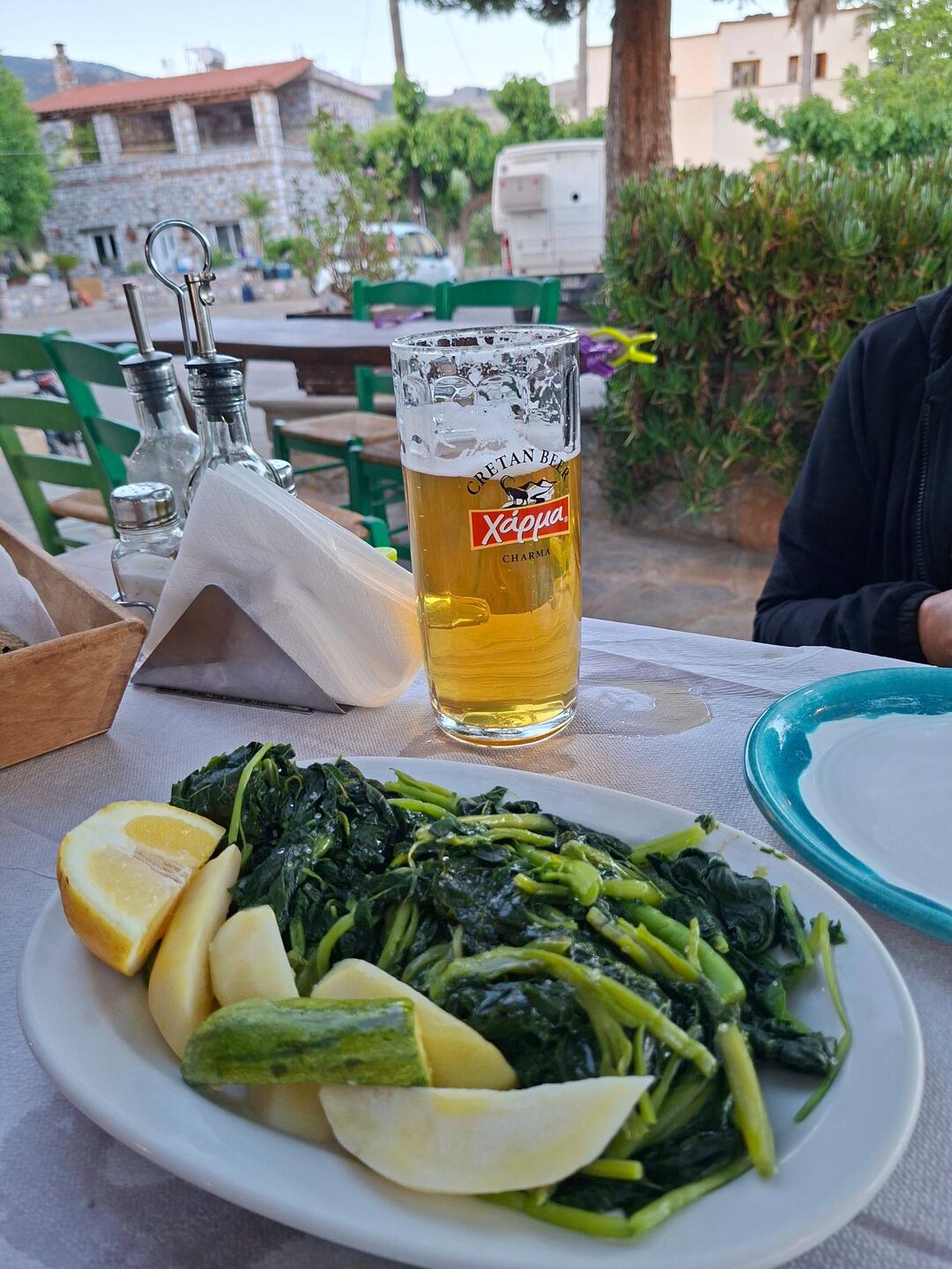 Retour hier soir après la vadrouille de 2 jours : on avait TRES faim ! Voici notre délice, les vlita