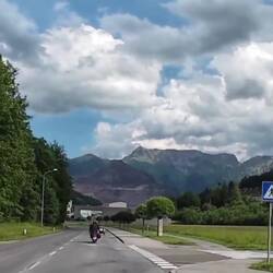 Hier werden ganze Berge abgetragen und hier findet auch das berühmte Erzbergrennen statt.