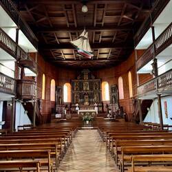 die Kirche erinnert an den Bauch eines Schiffes