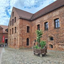 Weg zum Museum